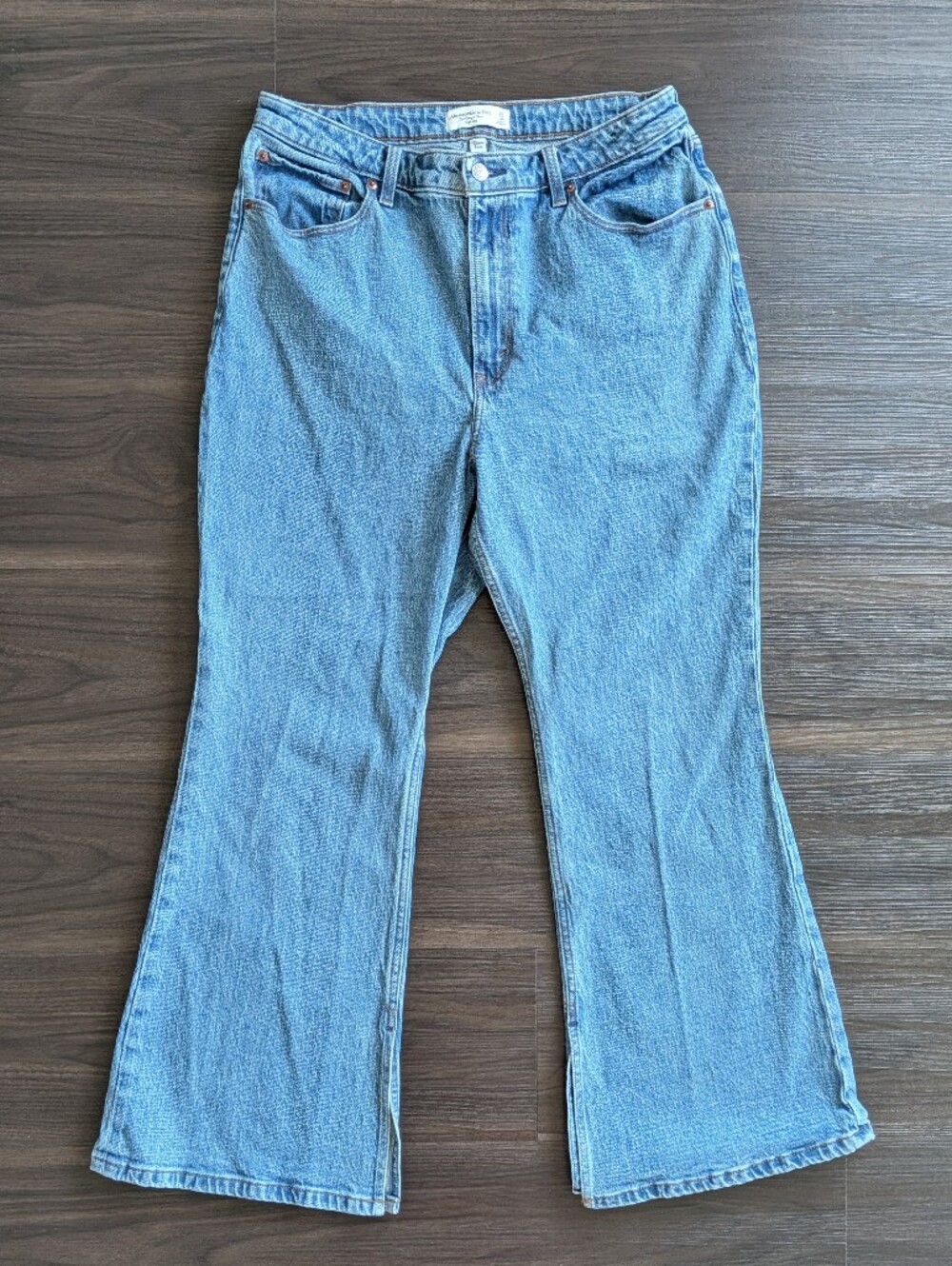Abercrombie & Fitch Vintage Flare High Rise 32 Short Curve Love Boho Fall Winter